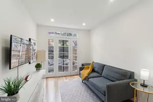 19 Snows Ct NW, Washington, DC 20037 - Photo 2