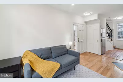 19 Snows Court NW, Washington, DC 20037 - Photo 6