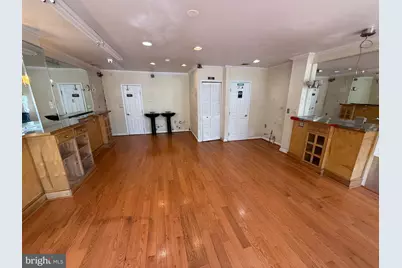 1005 8th Street SE, Washington, DC 20003 - Photo 4