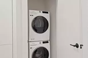 733 8th St SE, Washington, DC 20003 - Photo 6