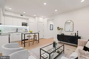 733 8th St SE, Washington, DC 20003 - Photo 2