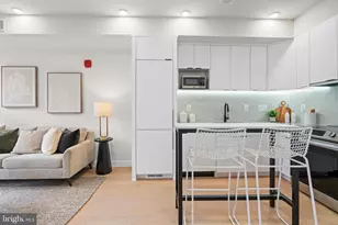 733 8th St SE, Washington, DC 20003 - Photo 6