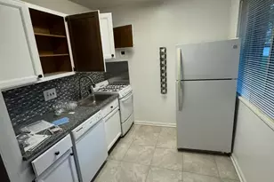 2710 Macomb St NW, Washington, DC 20008 - Photo 4