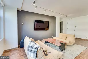 1545 18th St NW, Washington, DC 20036 - Photo 16