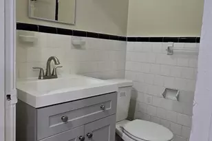 1015 18th St NE, Washington, DC 20002 - Photo 8