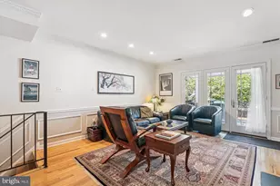 1811 T St NW, Washington, DC 20009 - Photo 24