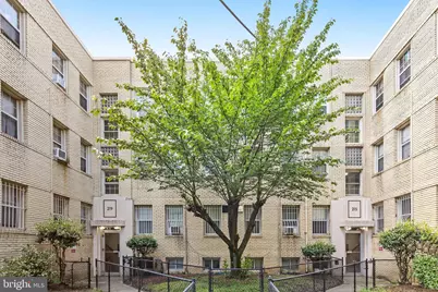 215 Oakwood St. SE Street SE #301, Washington, DC 20032 - Photo 2