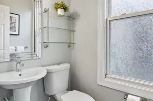 1019 10th St NE, Washington, DC 20002 - Photo 10