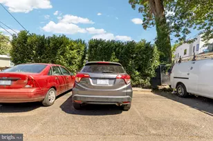 2650 39th St NW, Washington, DC 20007 - Photo 26