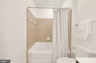 1391 Pennsylvania Ave. SE, Washington, DC 20003 - Photo 18