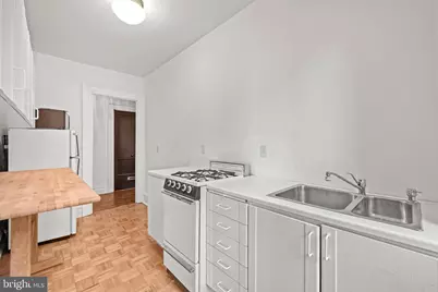 2039 New Hampshire Avenue NW #607, Washington, DC 20009 - Photo 12