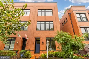 1311 D St SE, Washington, DC 20003 - Photo 2