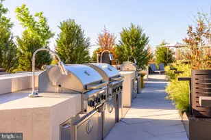 1630 Columbia Rd NW, Washington, DC 20009 - Photo 16