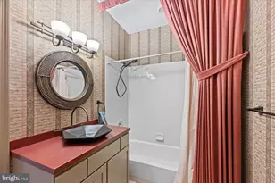 1201 New Jersey Ave NW, Washington, DC 20001 - Photo 28