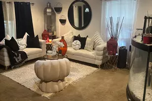 1027 49th St NE, Washington, DC 20019 - Photo 2