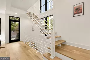 1205 10th St NW, Washington, DC 20001 - Photo 2