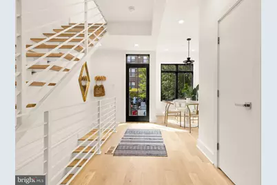 1205 10th Street NW #2, Washington, DC 20001 - Photo 2