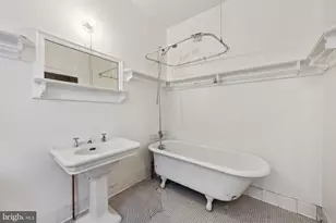 1725 17th St NW, Washington, DC 20009 - Photo 10