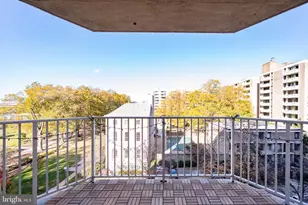 560 N St SW, Washington, DC 20024 - Photo 1