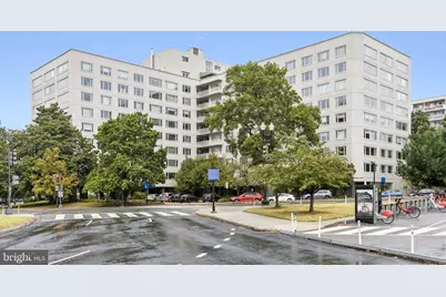 2475 Virginia Avenue NW #828, Washington, DC 20037 - Photo 1
