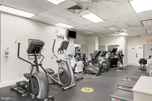 4201 Cathedral Ave NW, Washington, DC 20016 - Photo 22