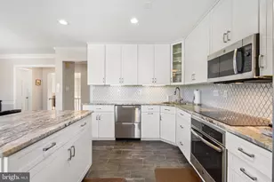 2729 Unicorn Ln NW, Washington, DC 20015 - Photo 20