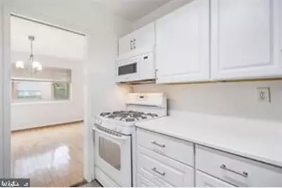 3900 Tunlaw Road NW #305, Washington, DC 20007 - Photo 18