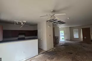 5002 Kimi Gray Ct SE, Washington, DC 20019 - Photo 22