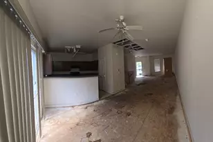 5002 Kimi Gray Ct SE, Washington, DC 20019 - Photo 6