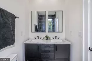 1680 Ebenezer Ct SE, Washington, DC 20003 - Photo 32