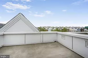 311 I St SE, Washington, DC 20003 - Photo 20