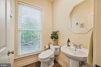 311 I Street SE, Washington, DC 20003 - Photo 10