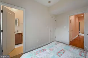 311 I St SE, Washington, DC 20003 - Photo 16