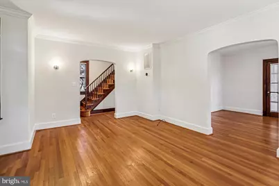 5339 32nd Street NW, Washington, DC 20015 - Photo 4