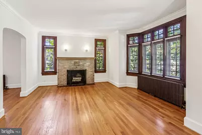 5339 32nd Street NW, Washington, DC 20015 - Photo 2