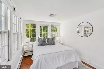 1239 30th Street NW, Washington, DC 20007 - Photo 24