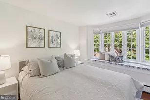 1239 30th St NW, Washington, DC 20007 - Photo 18