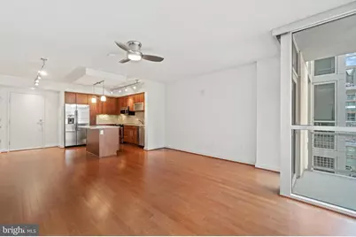 1025 1st Street SE #801, Washington, DC 20003 - Photo 6