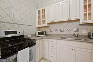 4000 Cathedral Ave NW, Washington, DC 20016 - Photo 16