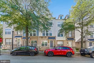 3611 Grant Pl NE, Washington, DC 20019 - Photo 2