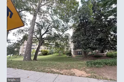 3901 Cathedral Avenue NW #201, Washington, DC 20016 - Photo 24