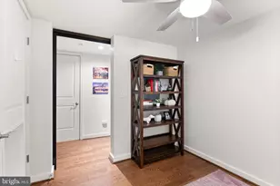 1025 1st St SE, Washington, DC 20003 - Photo 18