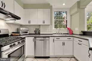 3041 Sedgwick St NW, Washington, DC 20008 - Photo 18