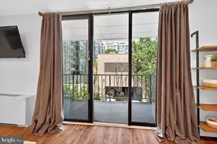 2201 L St NW, Washington, DC 20037 - Photo 6