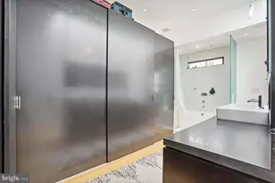 978 Florida Ave NW, Washington, DC 20001 - Photo 20