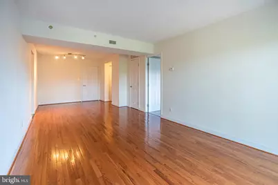 3401 38th Street NW #316, Washington, DC 20016 - Photo 4