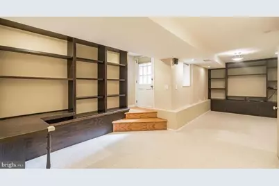 1319 35th Street NW, Washington, DC 20007 - Photo 10