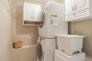 1319 35th St NW, Washington, DC 20007 - Photo 16