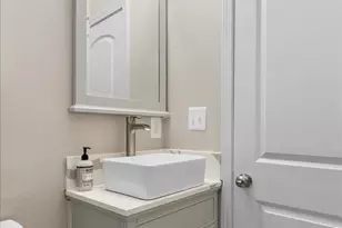 325 14th Pl NE, Washington, DC 20002 - Photo 48