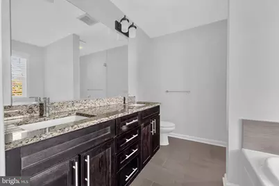 437 Woodcrest Drive SE, Washington, DC 20032 - Photo 28